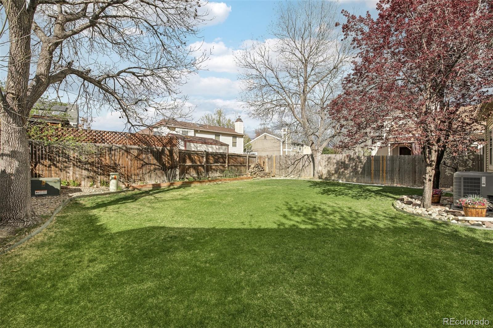 9237 W Nichols Place