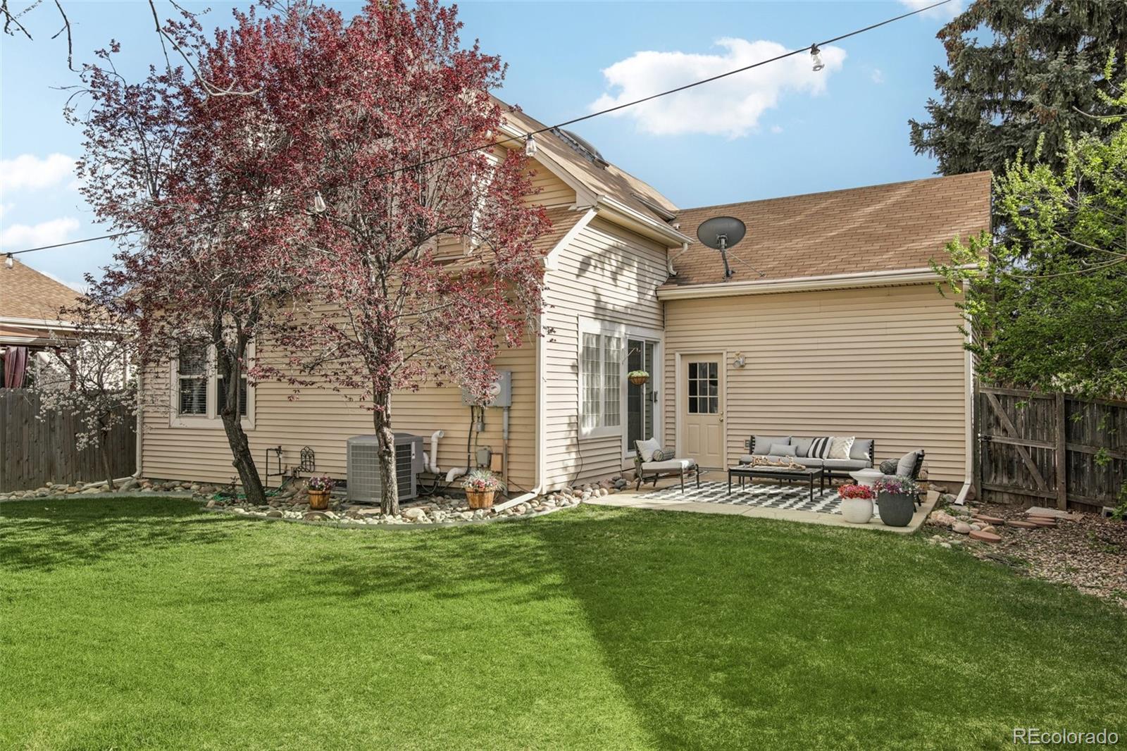 9237 W Nichols Place