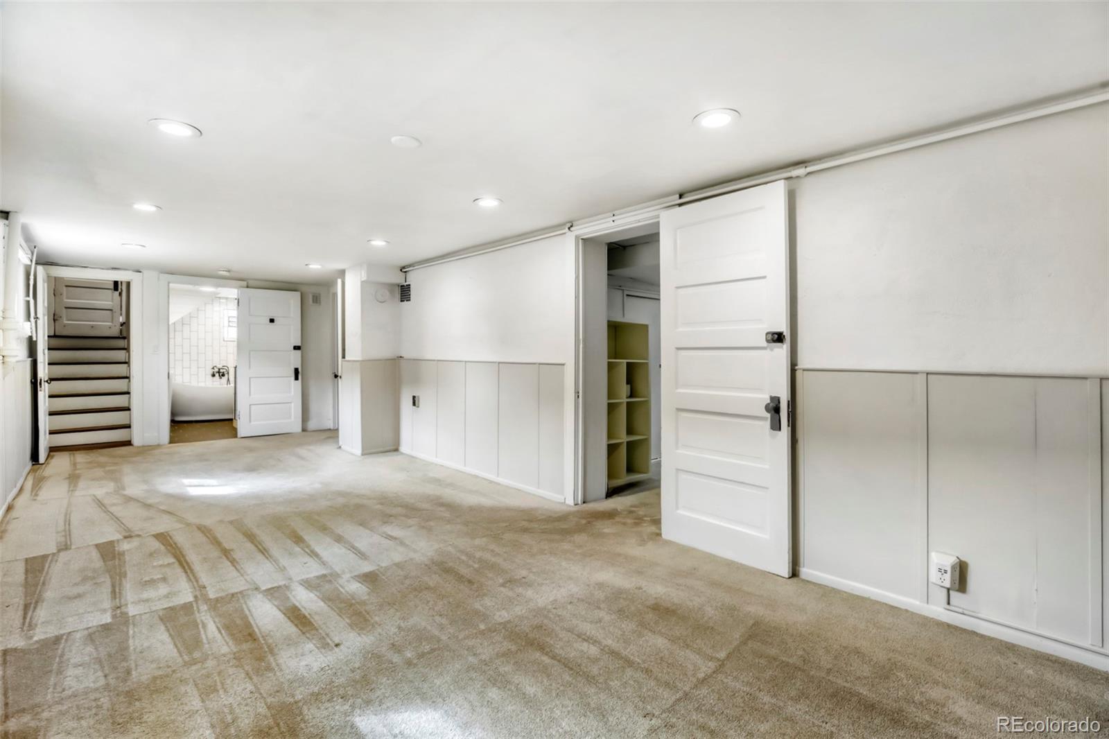 2950 W 39th Avenue