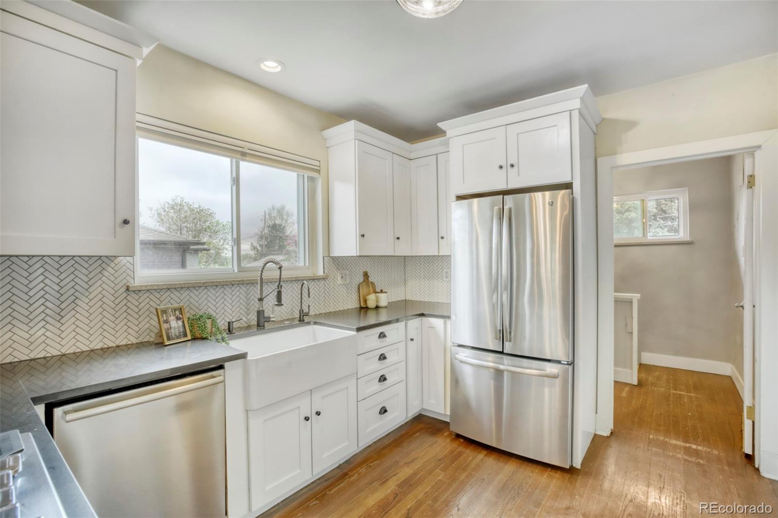 2950 W 39th Avenue