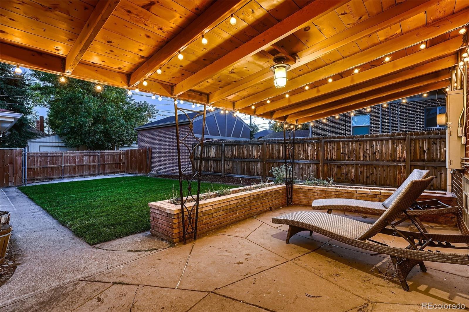 2950 W 39th Avenue