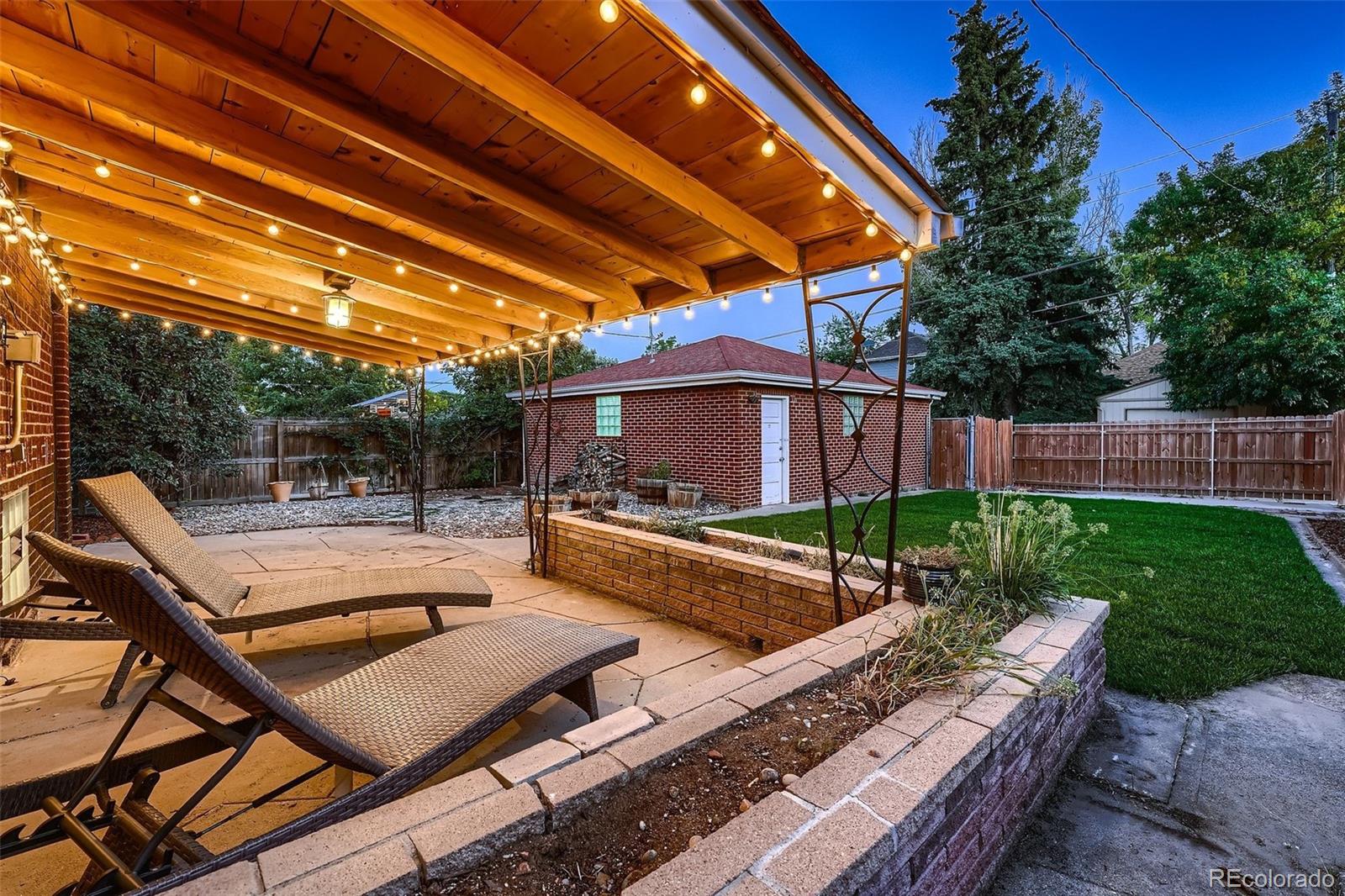 2950 W 39th Avenue