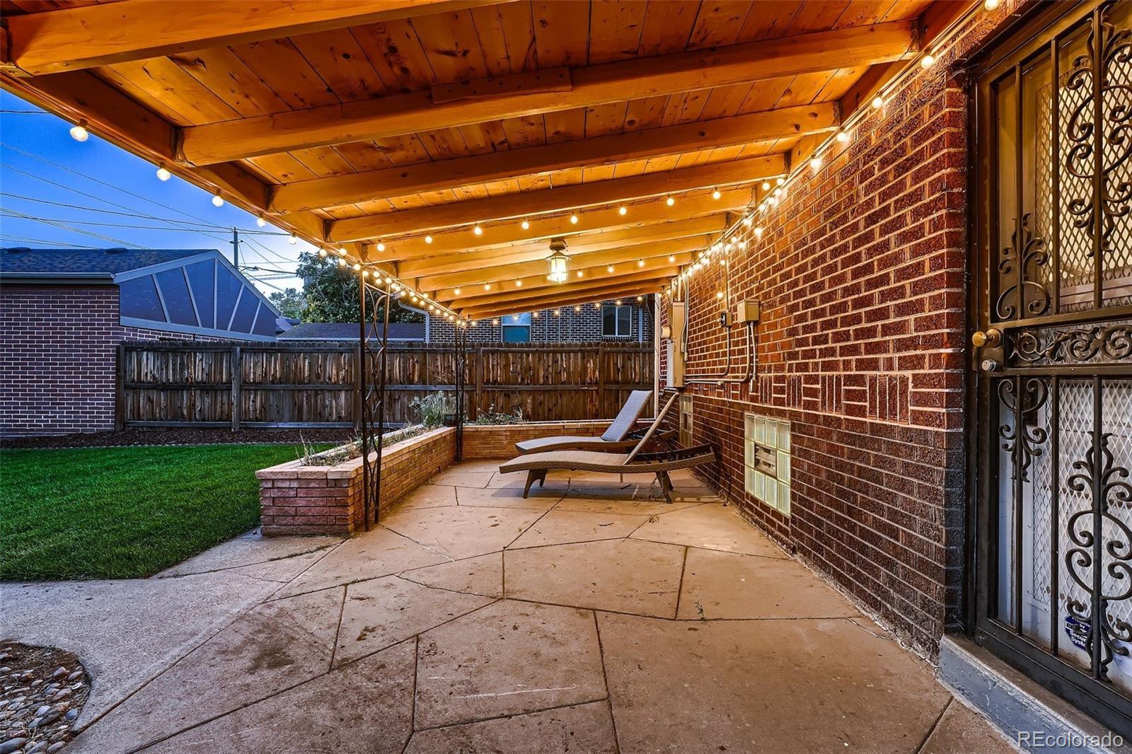 2950 W 39th Avenue