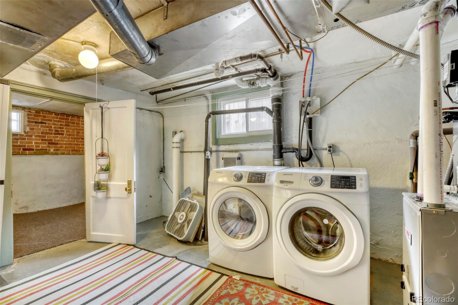 2950 W 39th Avenue