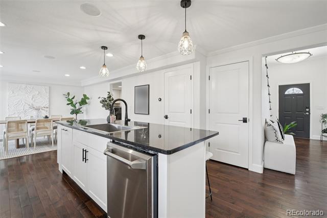 8262 Johnson Court