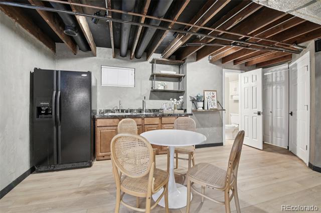 8262 Johnson Court