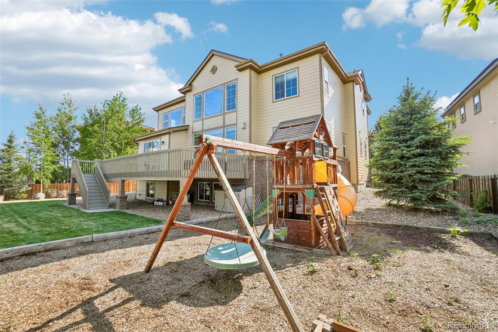 26726 E Peakview Drive