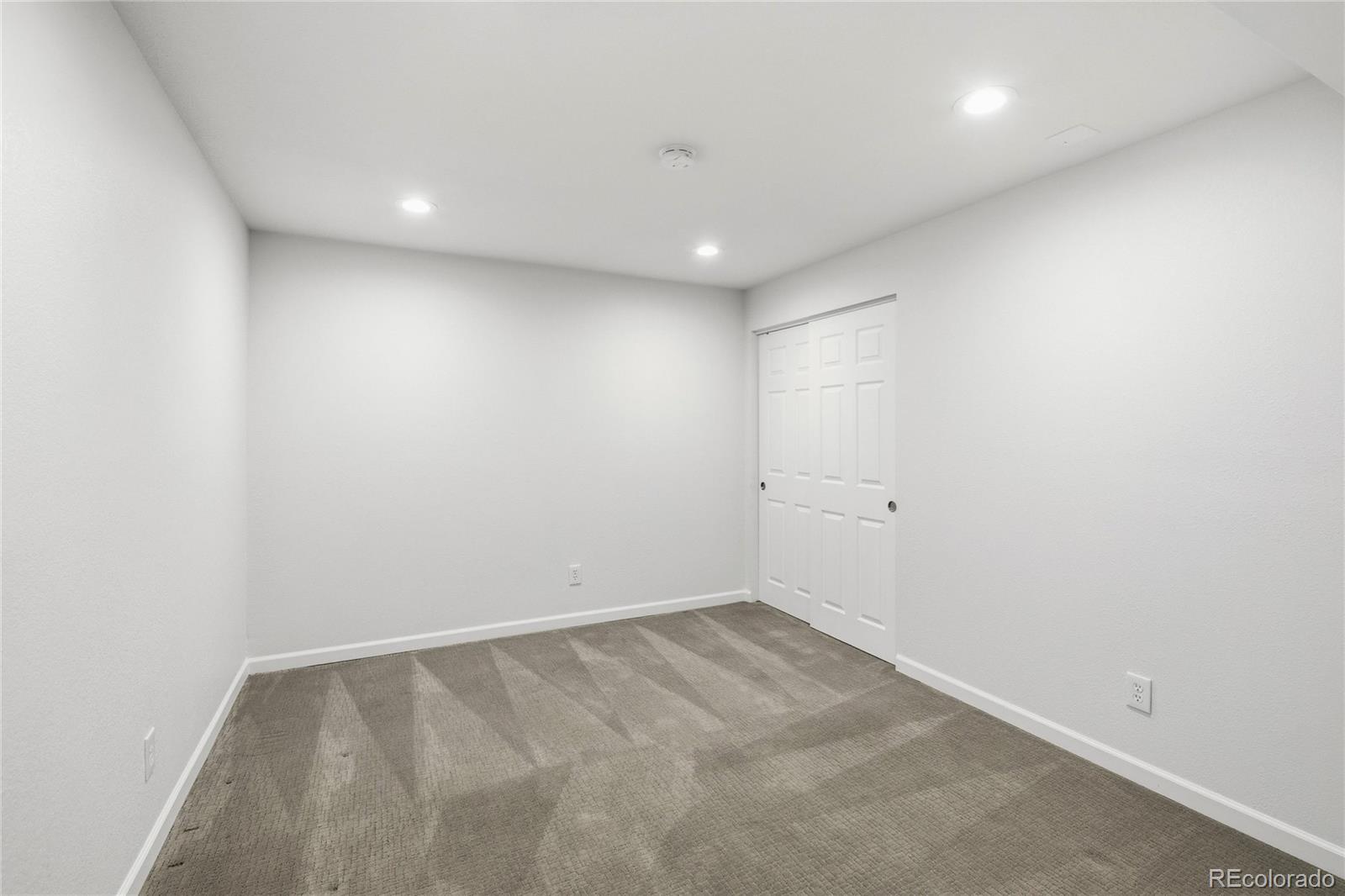 2108 W 54th Avenue