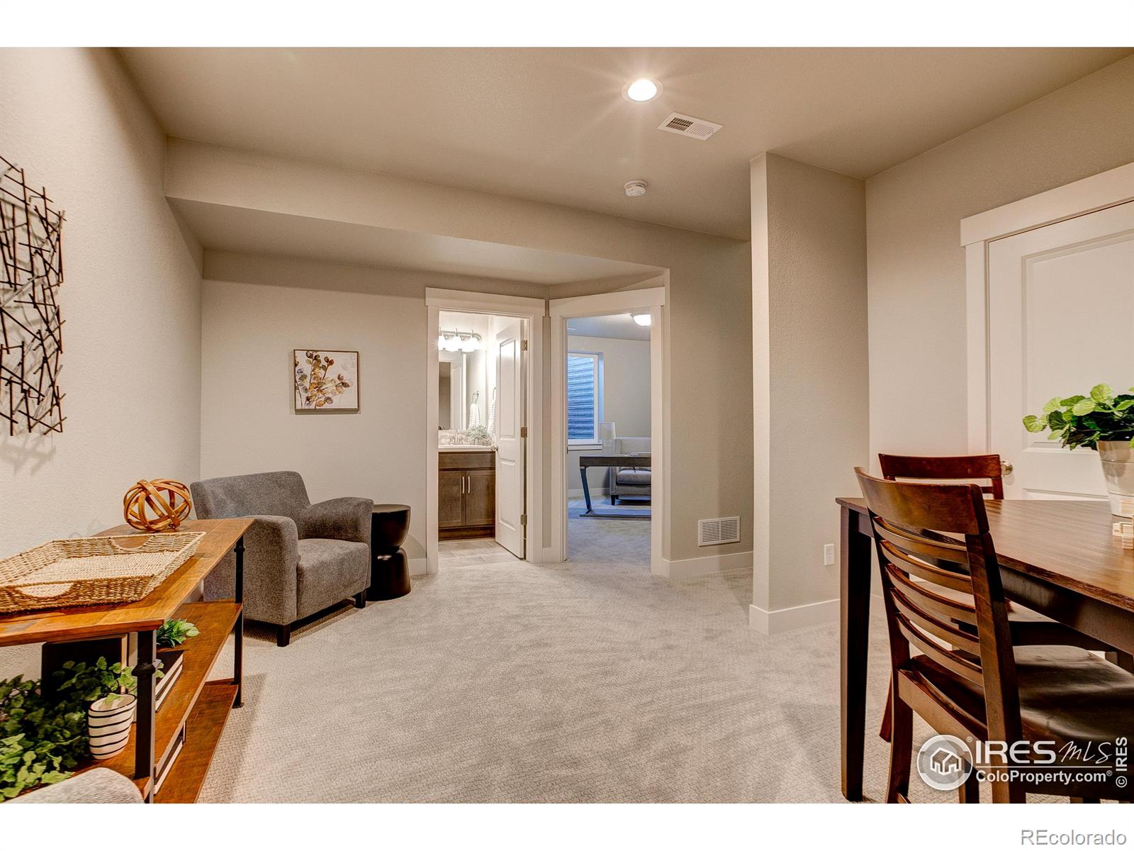 4112 Trapper Lake Drive