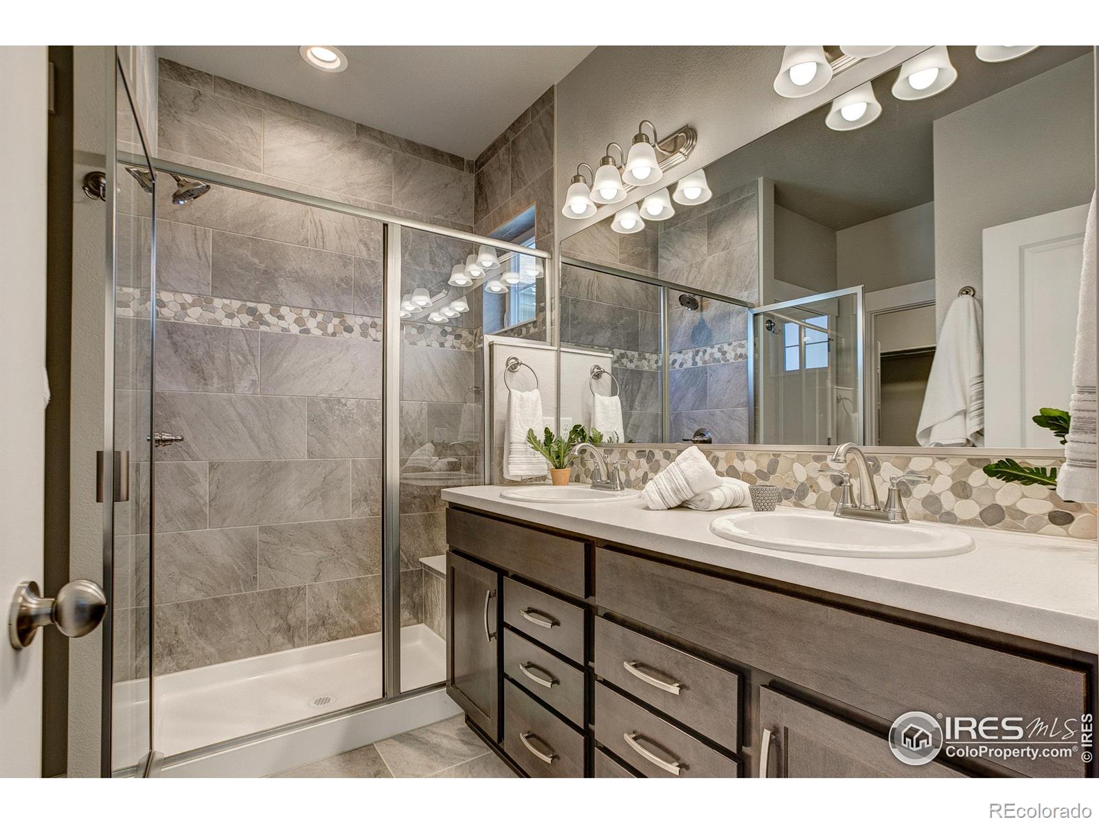 4112 Trapper Lake Drive