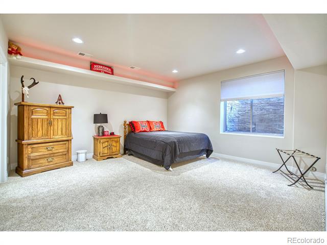 2050 Emerald Drive