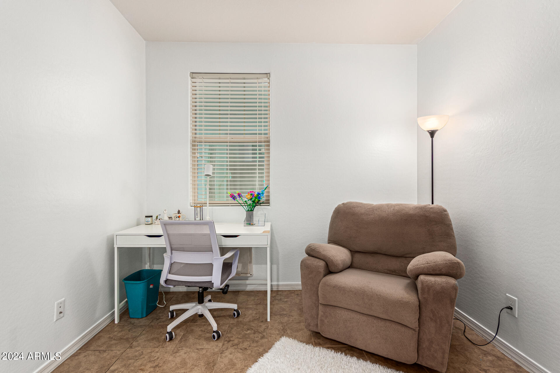 293 N CROSSCREEK Drive