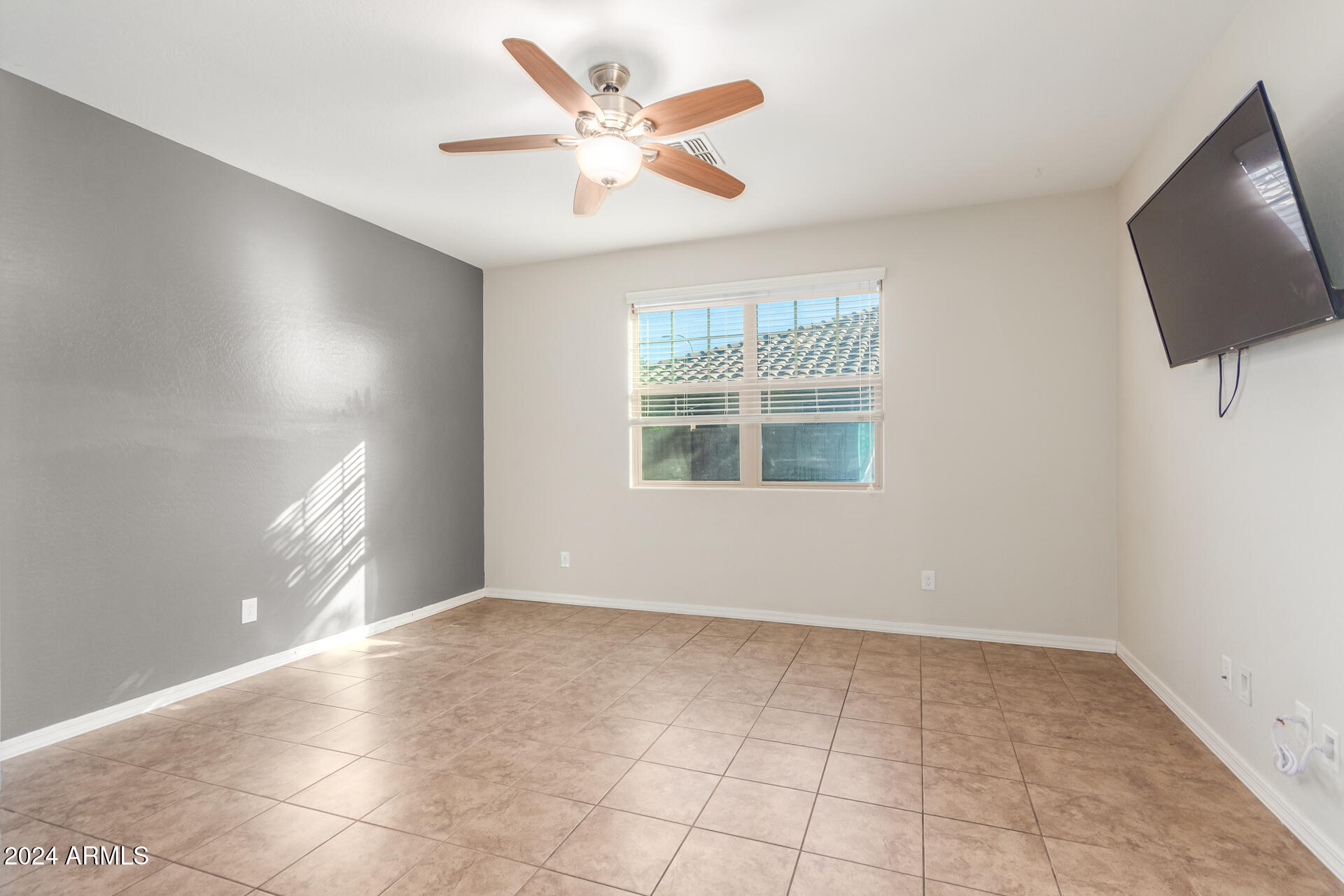 293 N CROSSCREEK Drive