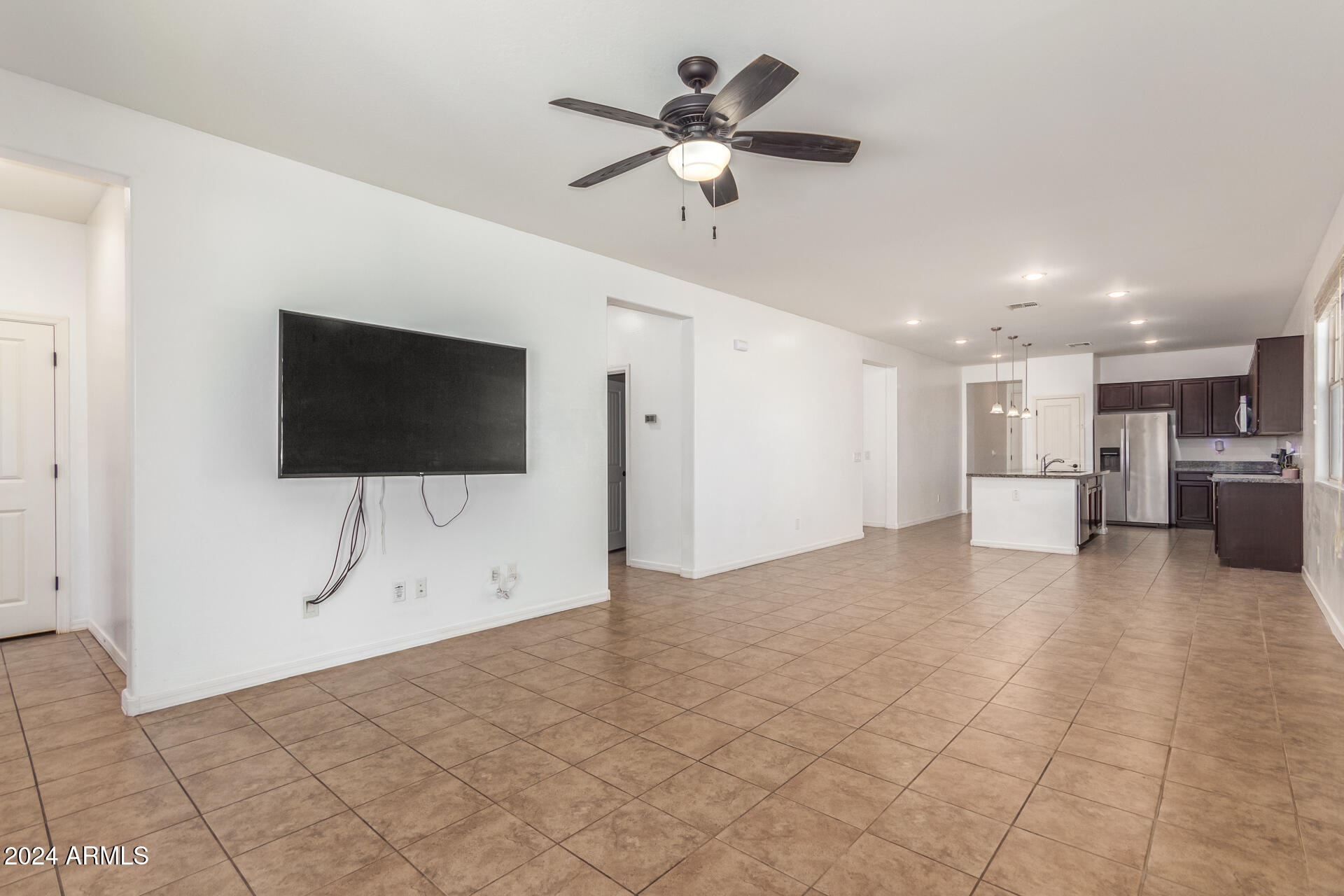 293 N CROSSCREEK Drive