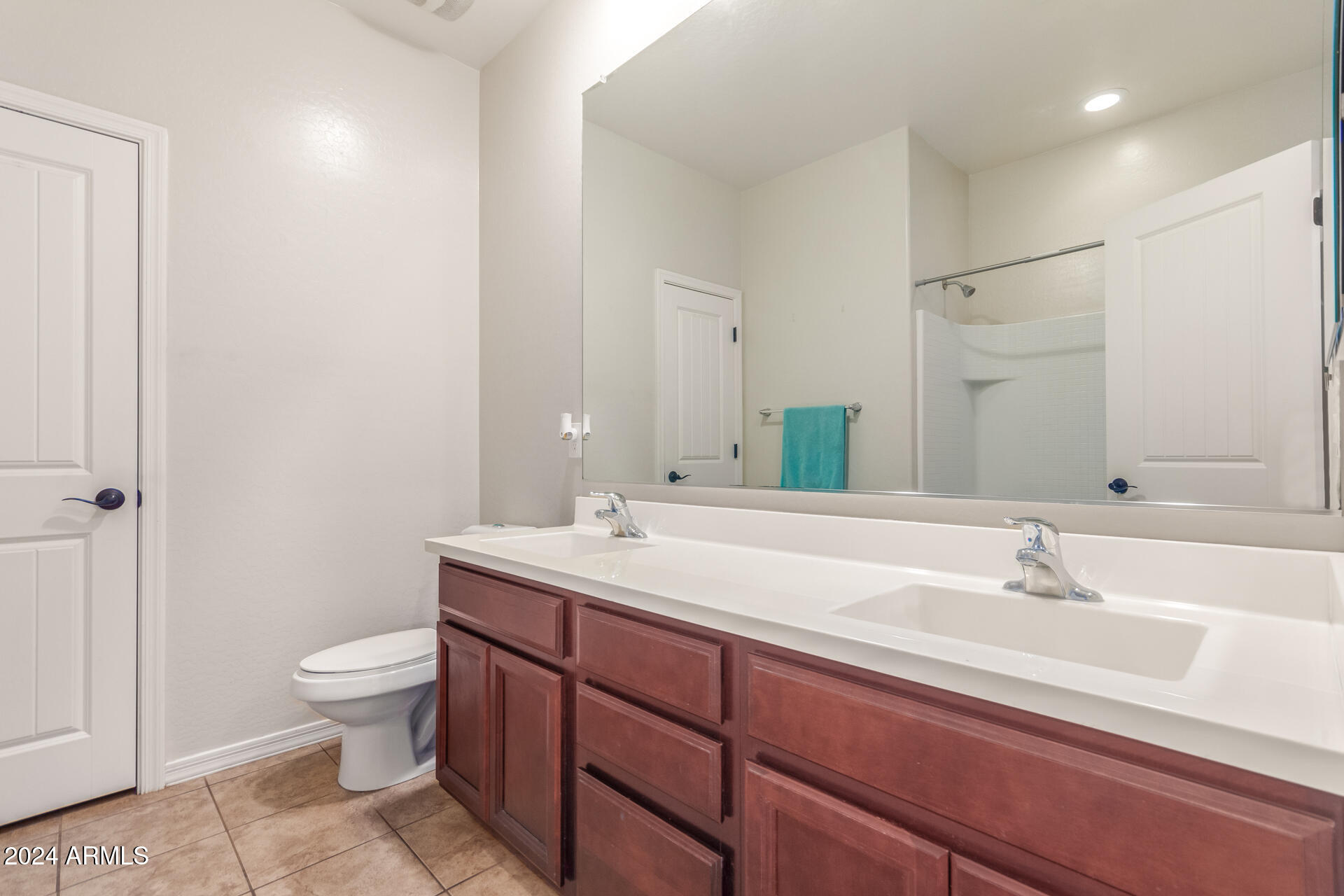 293 N CROSSCREEK Drive