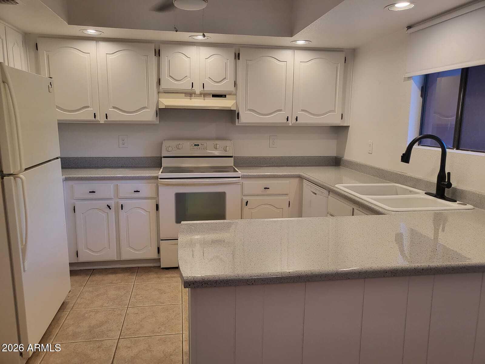 12222 N PARADISE VILLAGE Parkway S 103