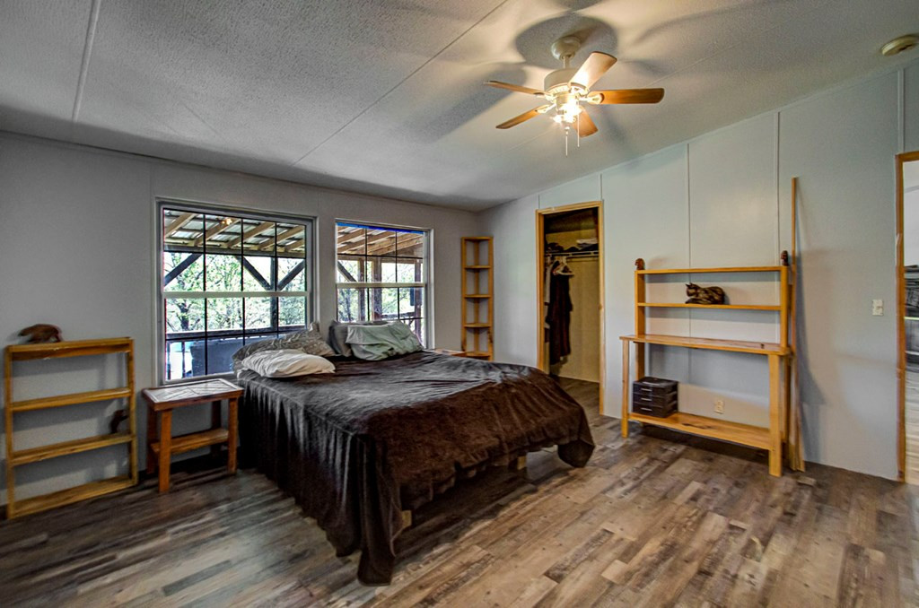 2035 Mountain Spring Way Way