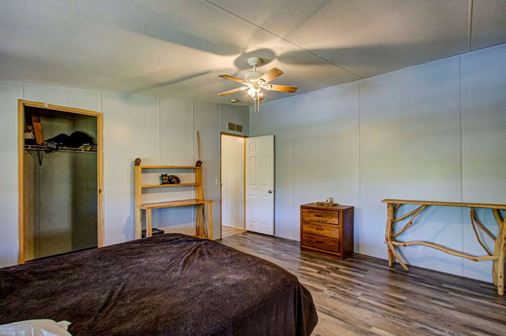 2035 Mountain Spring Way Way