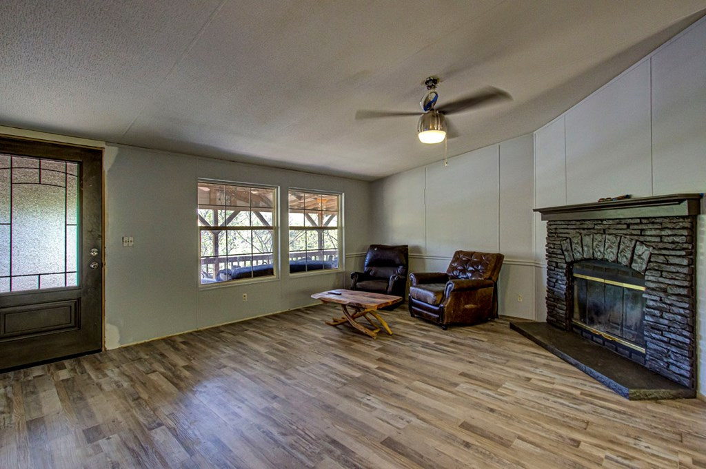 2035 Mountain Spring Way Way