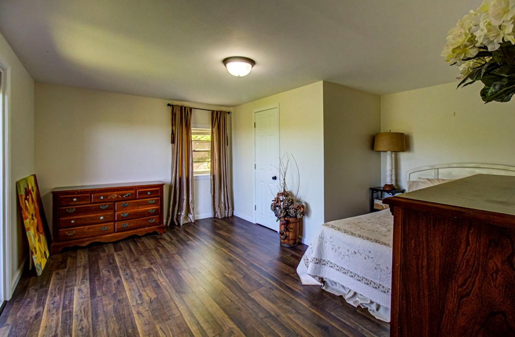 1714 Mountain Drive Drive