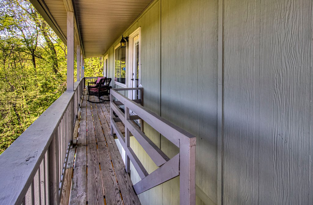 1714 Mountain Drive Drive