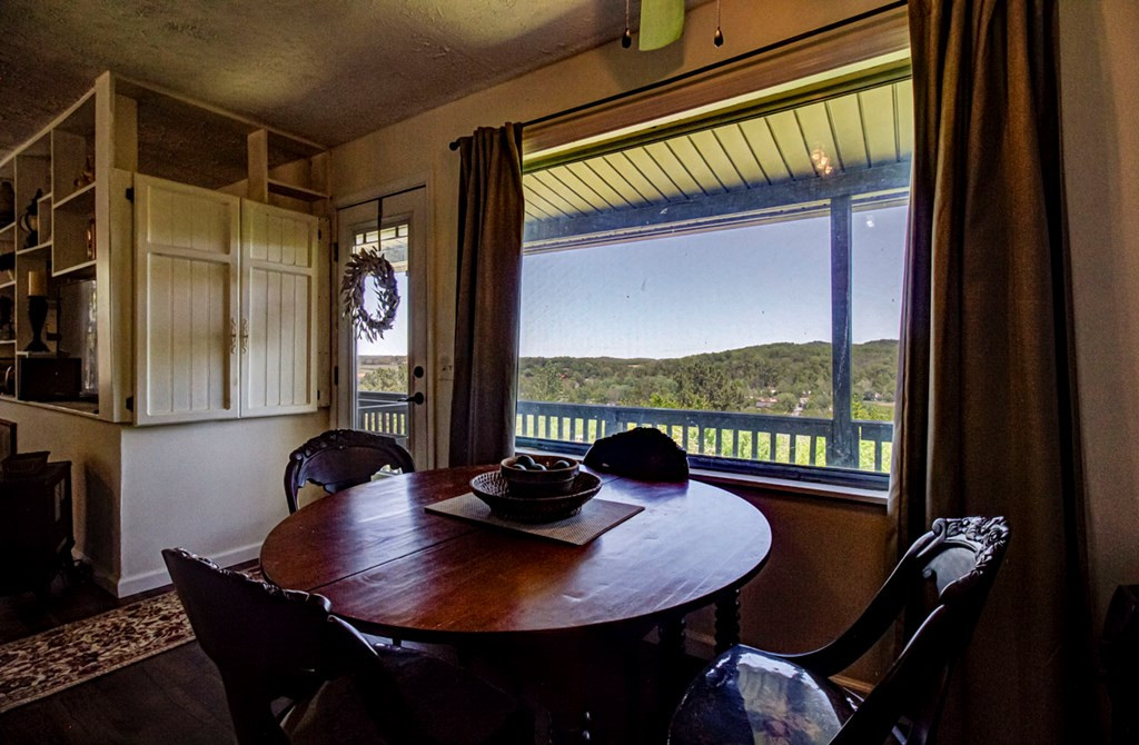 1714 Mountain Drive Drive