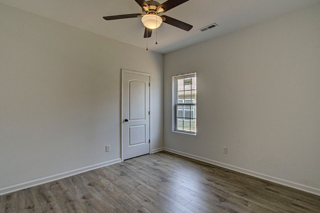 1518 Patricia Holt Boulevard Boulevard