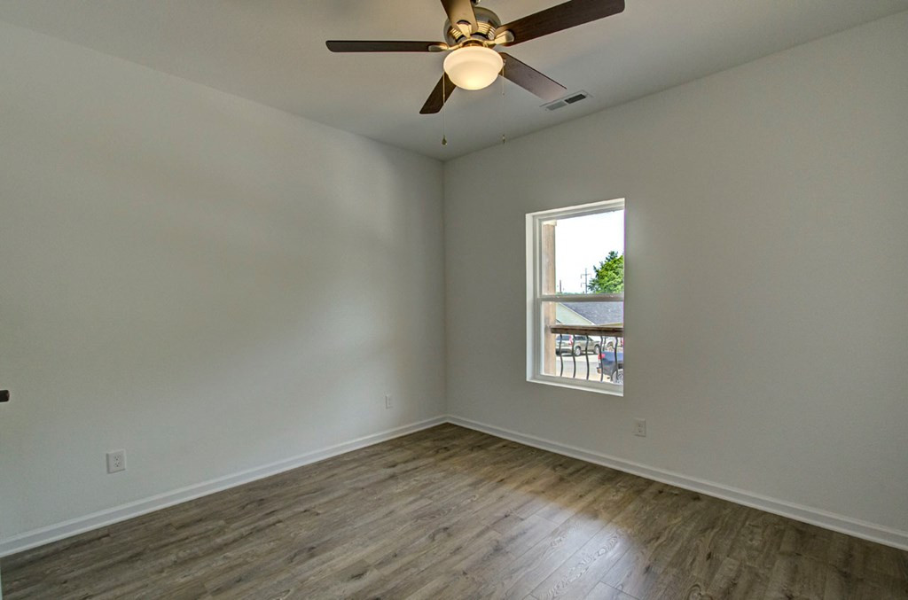 1518 Patricia Holt Boulevard Boulevard