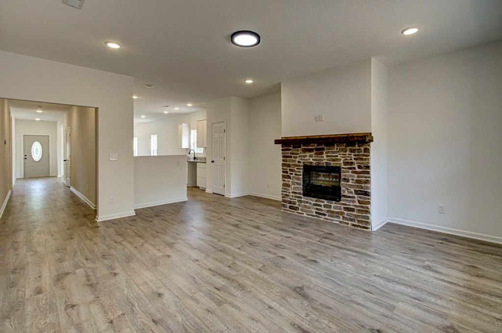 1518 Patricia Holt Boulevard Boulevard