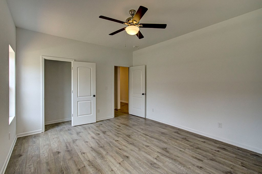 1518 Patricia Holt Boulevard Boulevard