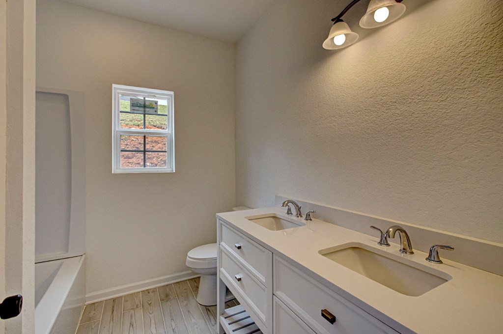 1518 Patricia Holt Boulevard Boulevard