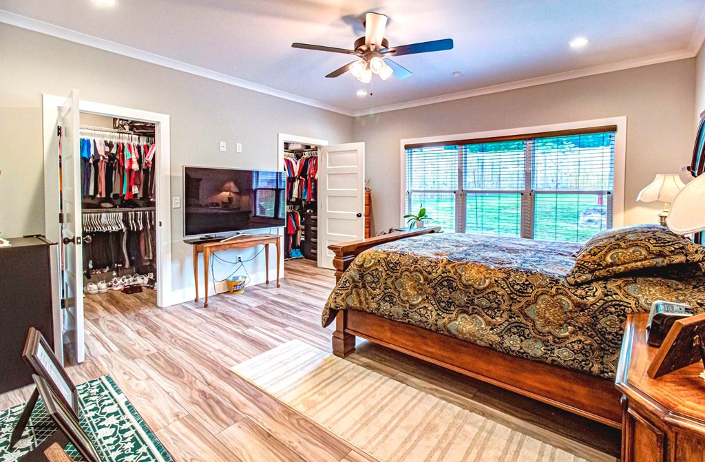 220 Clear Creek Way Way