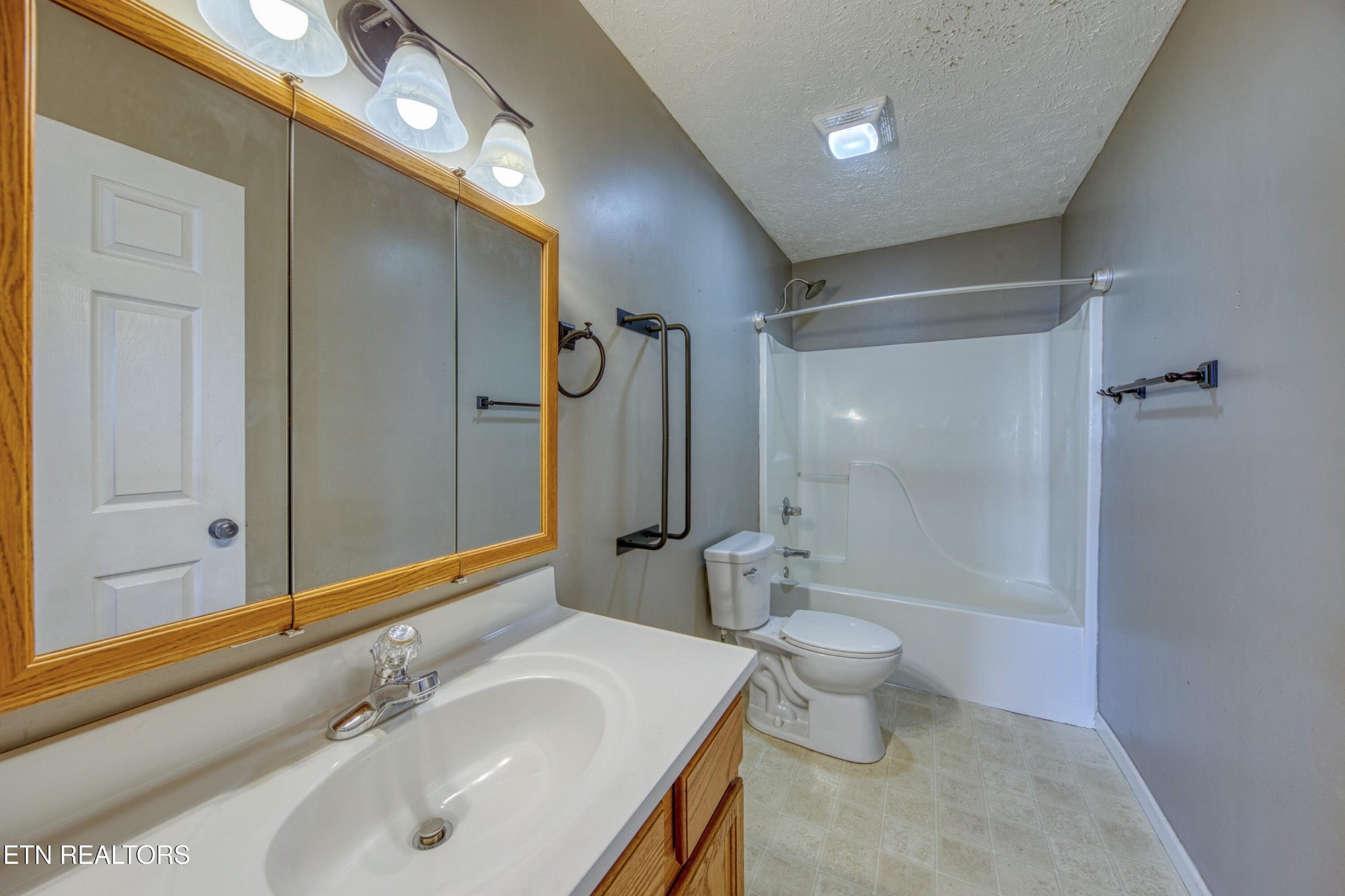 2502 Bay Meadows Way