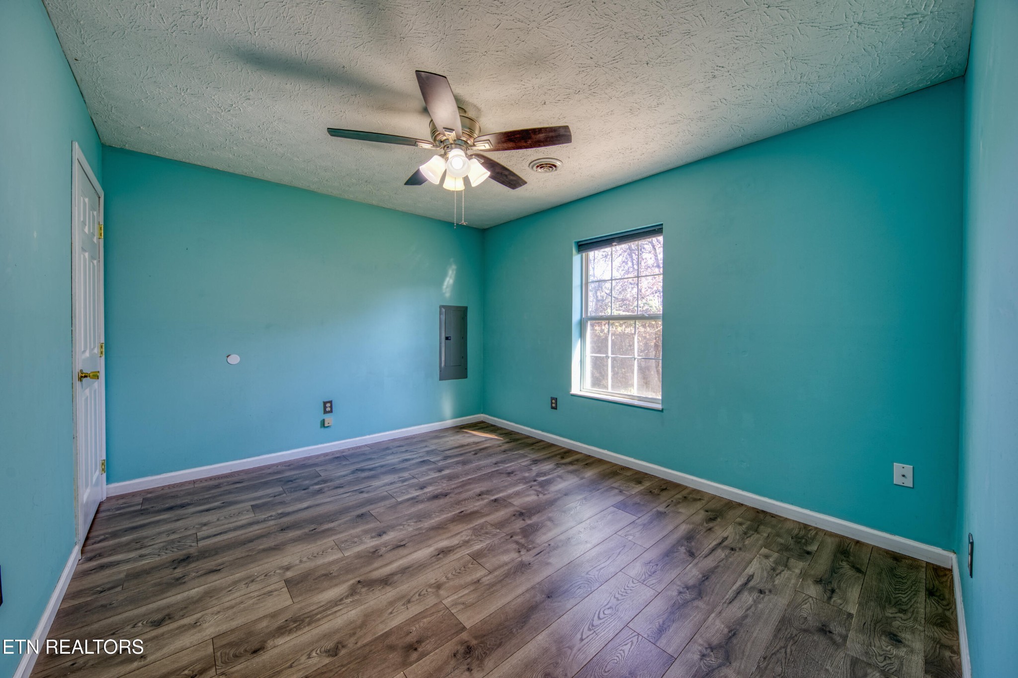 2502 Bay Meadows Way