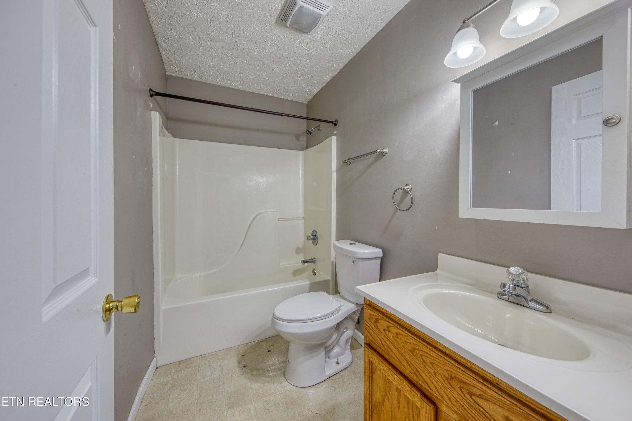 2502 Bay Meadows Way