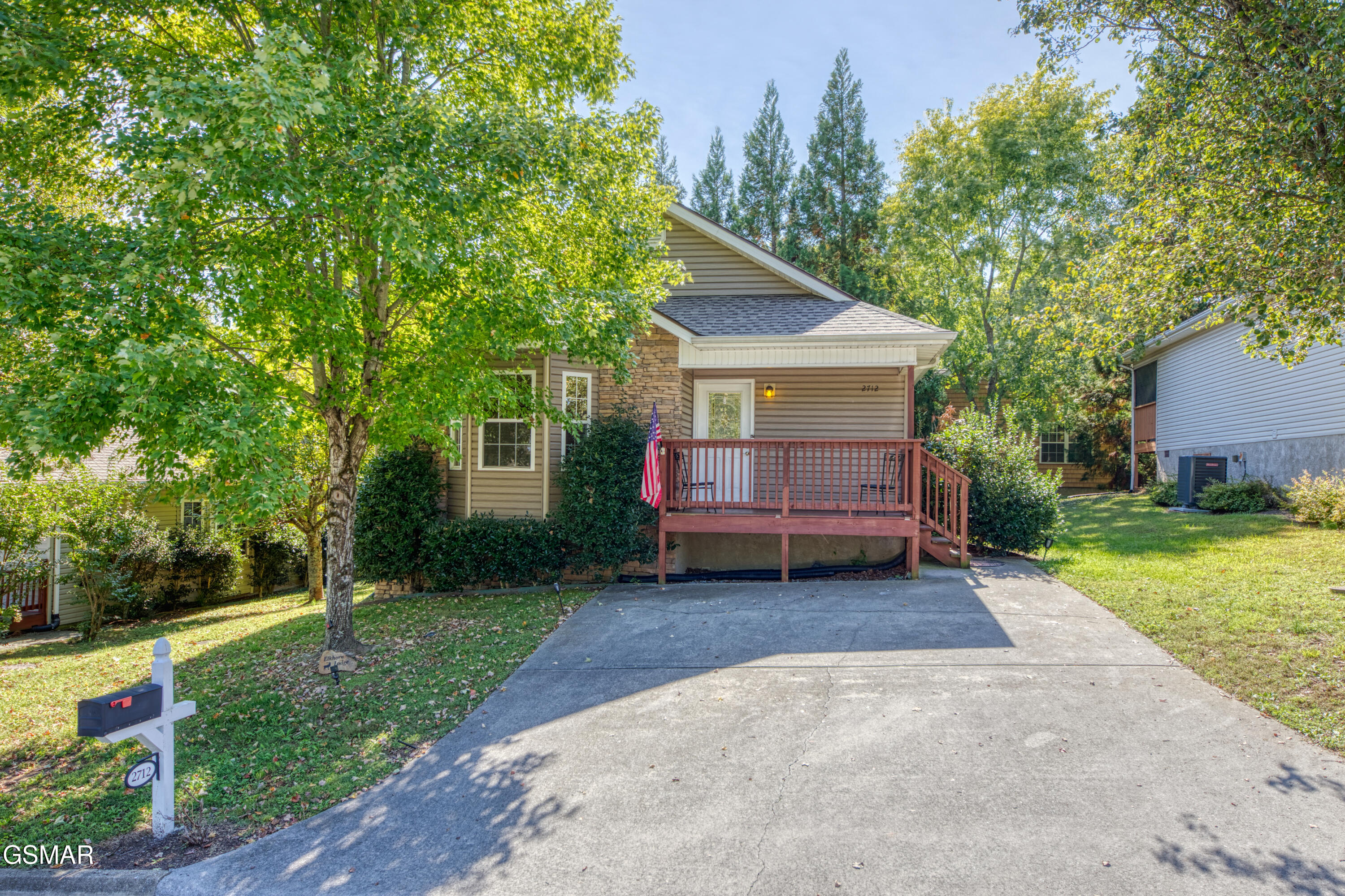 2712 Cobblestone Drive Drive