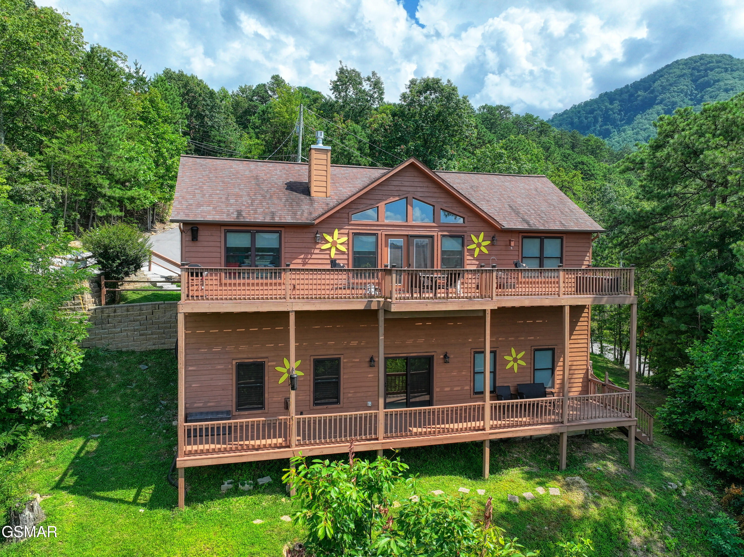4109 Ole Smoky Way Way