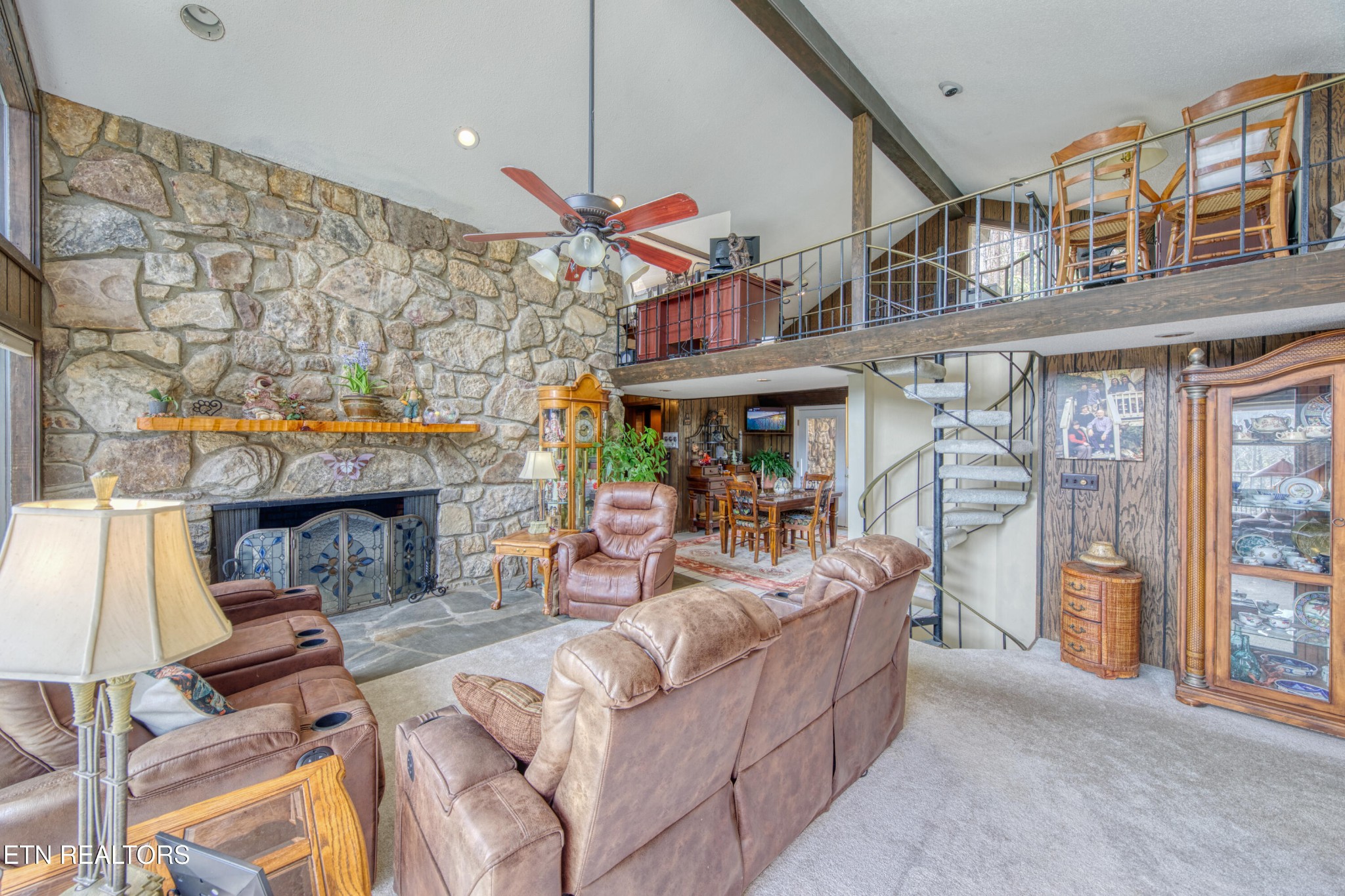 647 Sunshine Trail