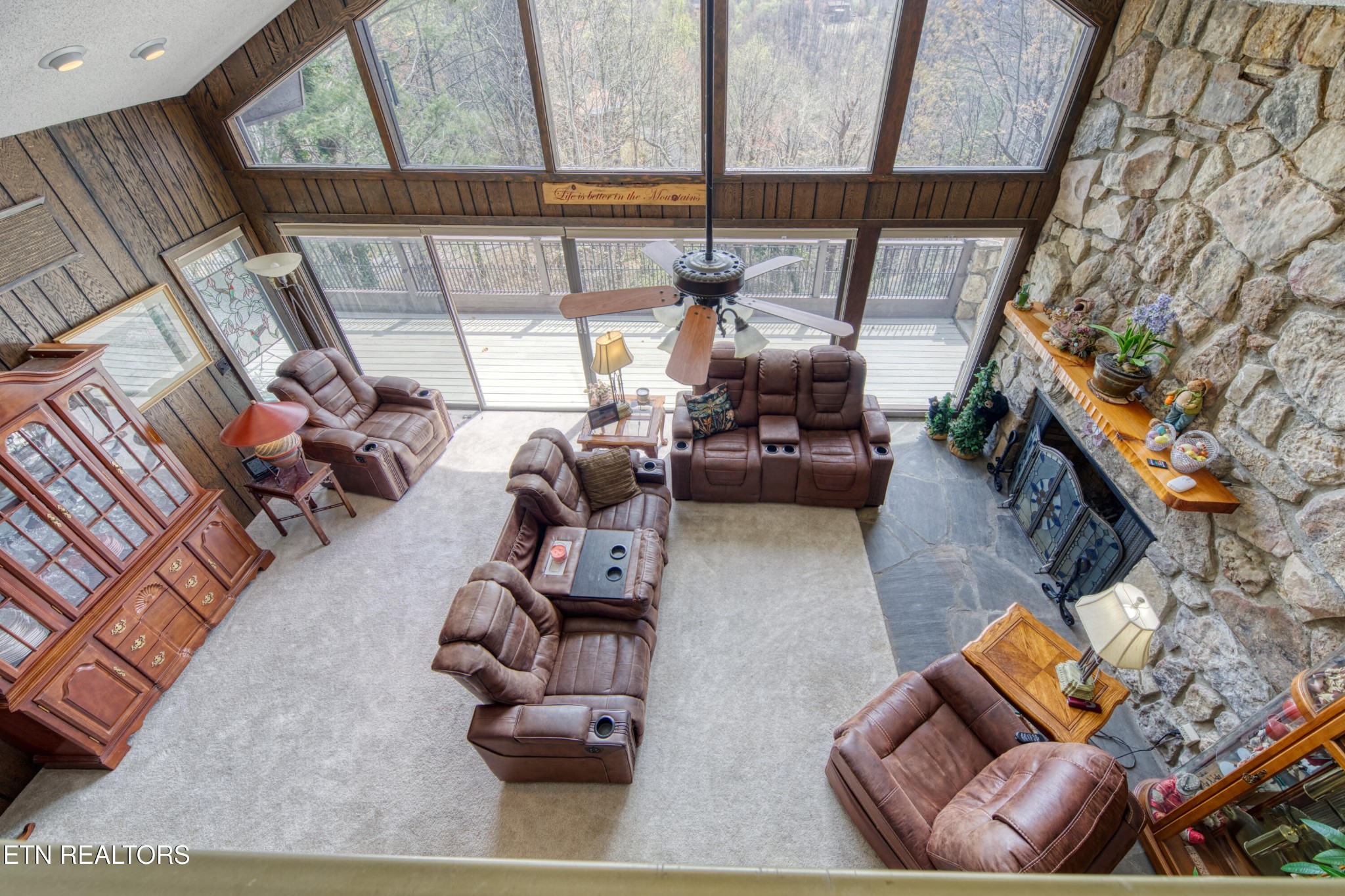 647 Sunshine Trail