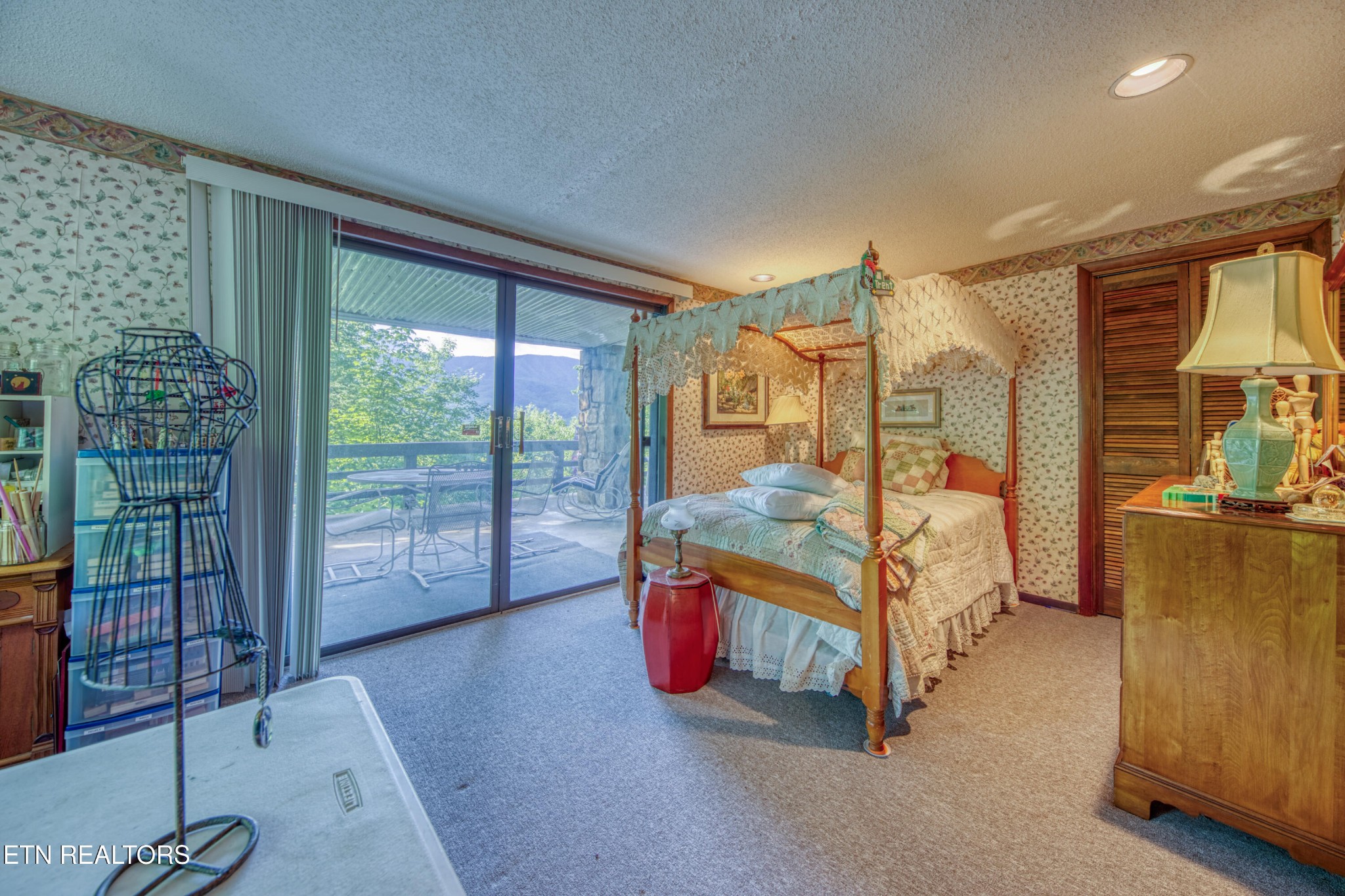 647 Sunshine Trail