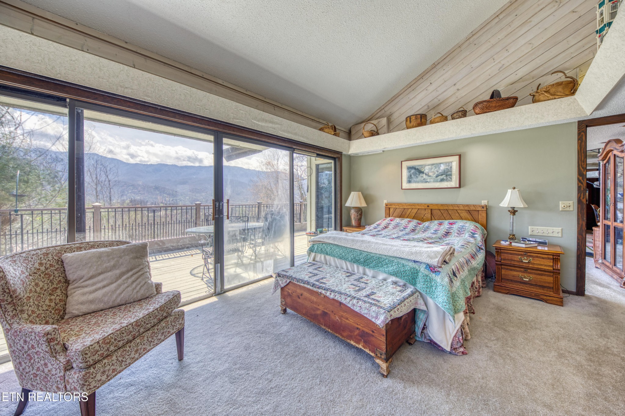 647 Sunshine Trail