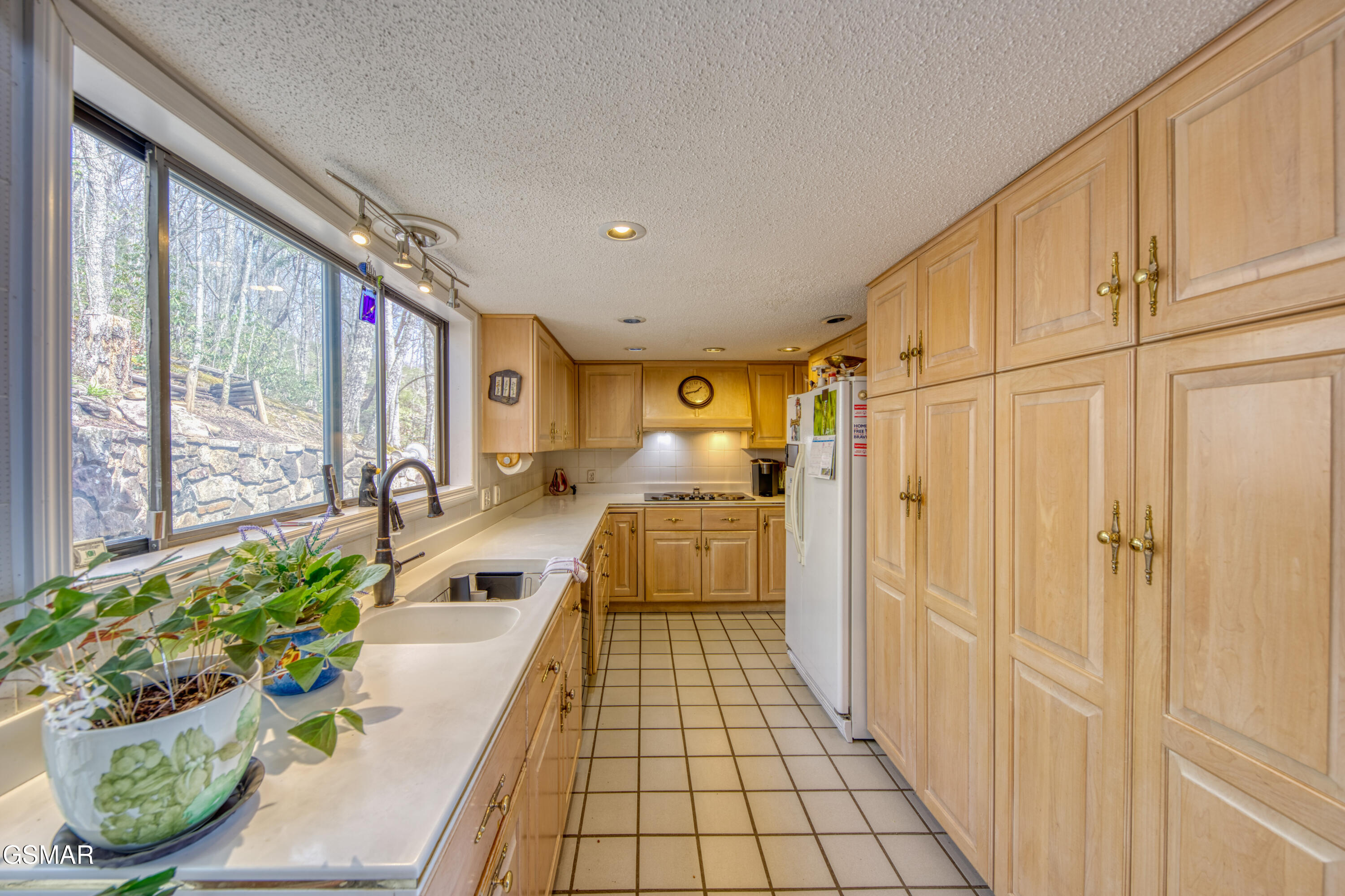 647 Sunshine Trail Trail