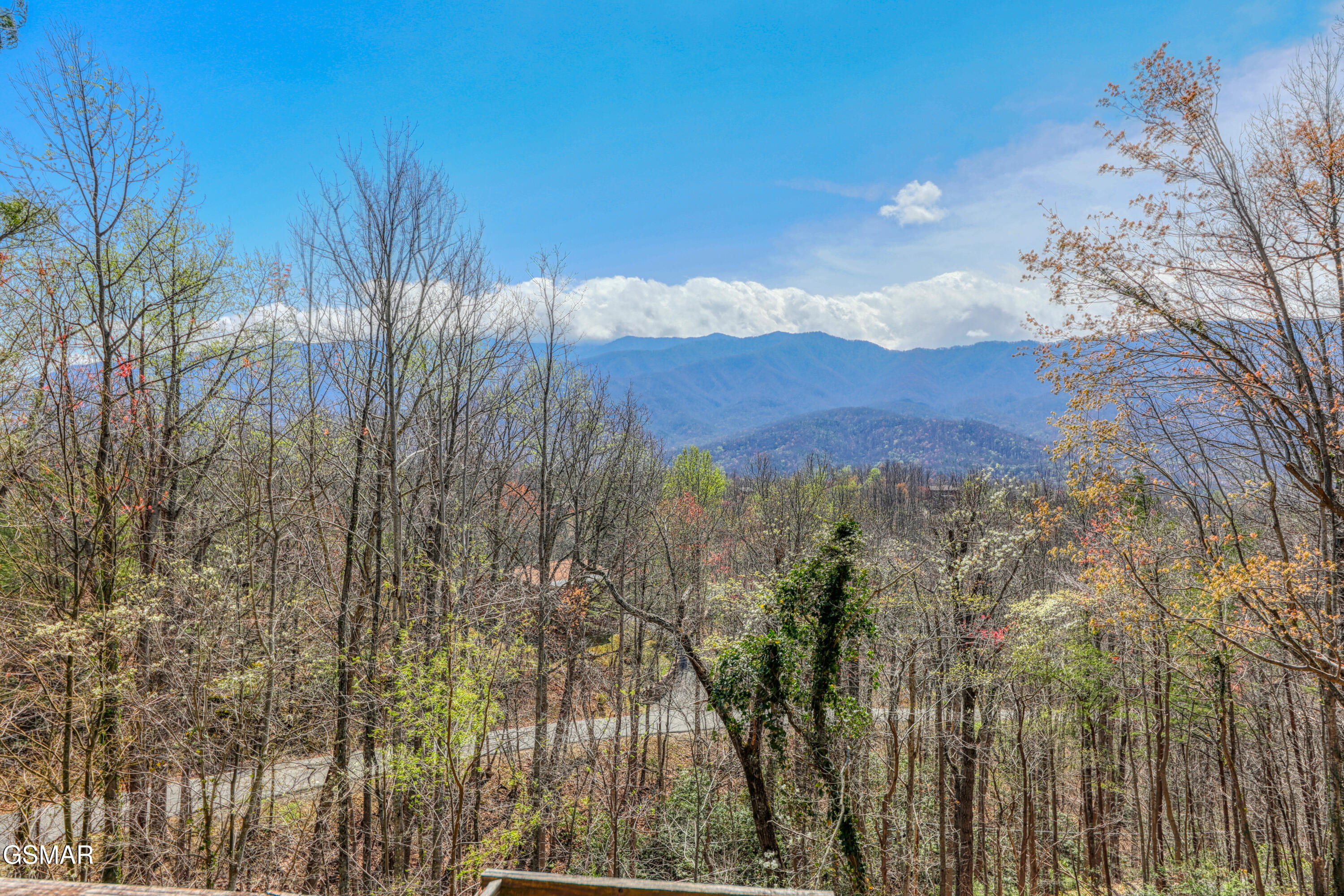 647 Sunshine Trail Trail