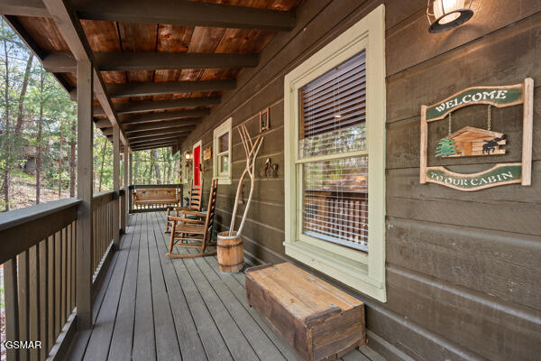 2415 N School House Gap Road Road