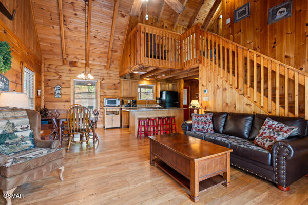 2415 N School House Gap Road Road