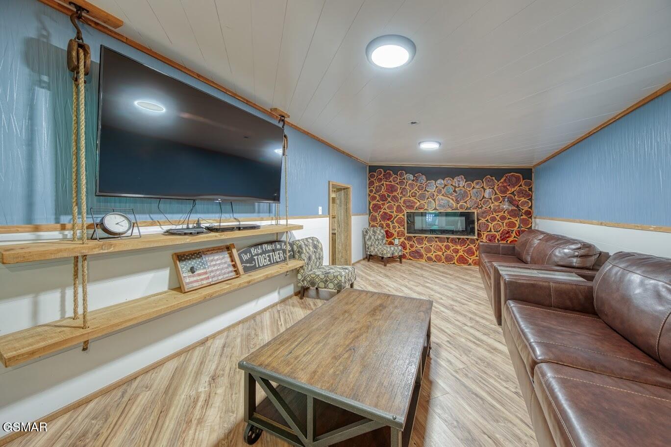 2029 Mountain Spring Way Way