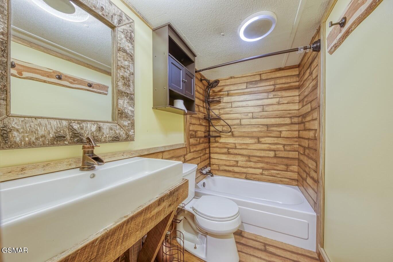 2029 Mountain Spring Way Way