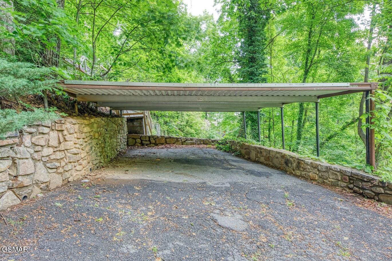 2103 N Tamins Drive Drive