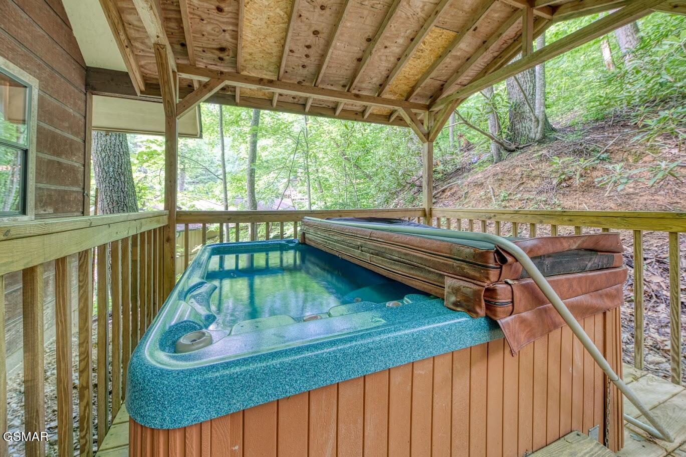 2103 N Tamins Drive Drive