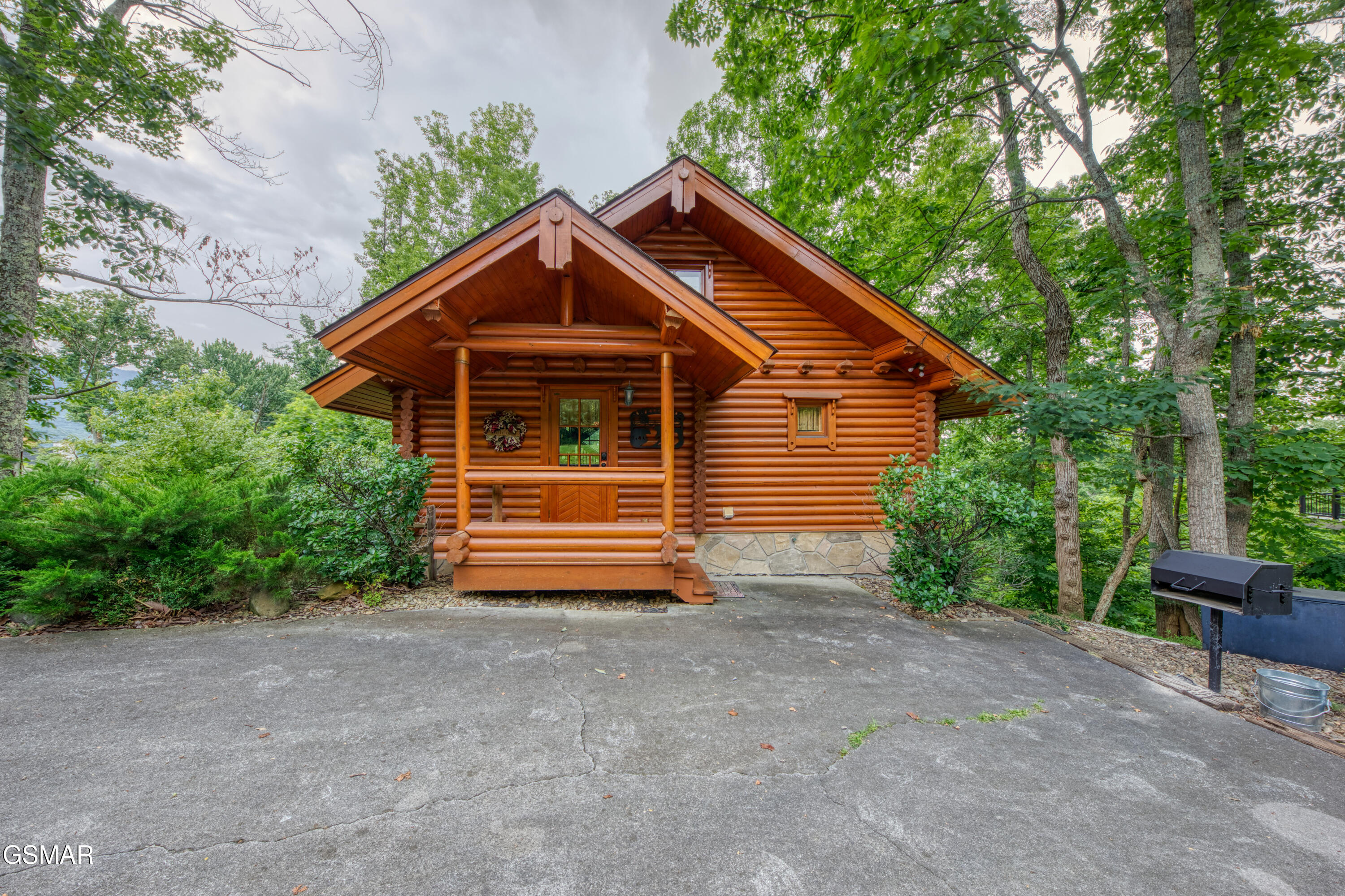 917 Pine Cone Way Way